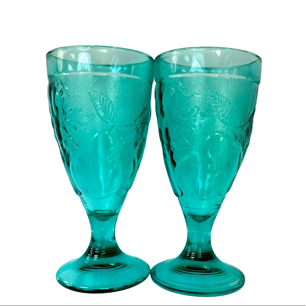 VTG Turquoise Blue Grape Wine Gobblers Set of Two